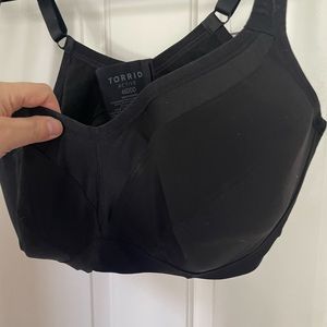 NWT Torrid sports bra